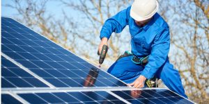 Installation Maintenance Panneaux Solaires Photovoltaïques à Blousson-Serian